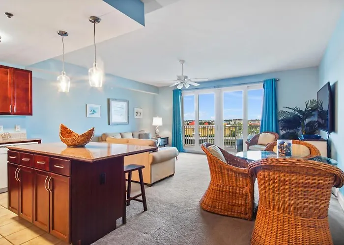 Laketown Wharf #317 By Nautical Properties